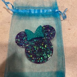 Custom Disney pop socket. Never used!